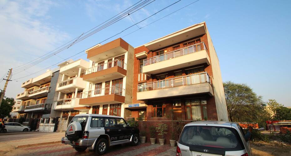 TG Stays Sector 45, Gurgaon 4